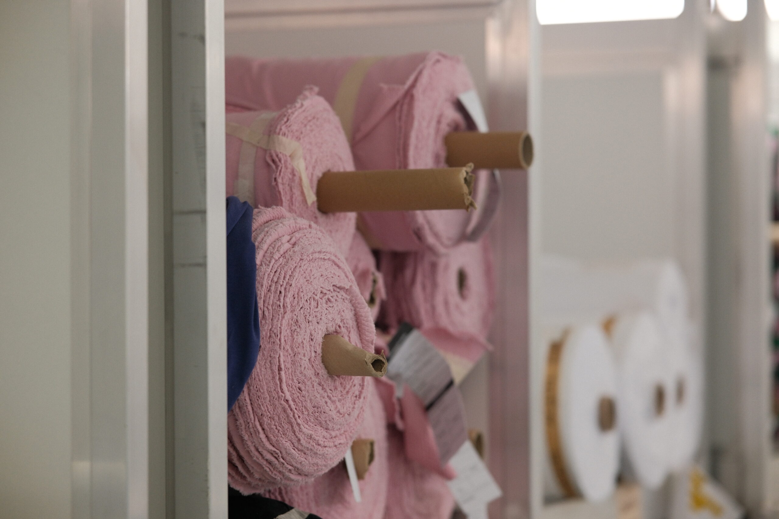 Vastuulliset tekstiilimateriaalit - vinkkejä kestävämpiin valintoihin.